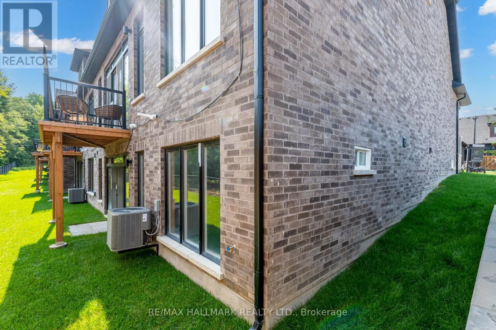 23 VERN ROBERTSON GATE