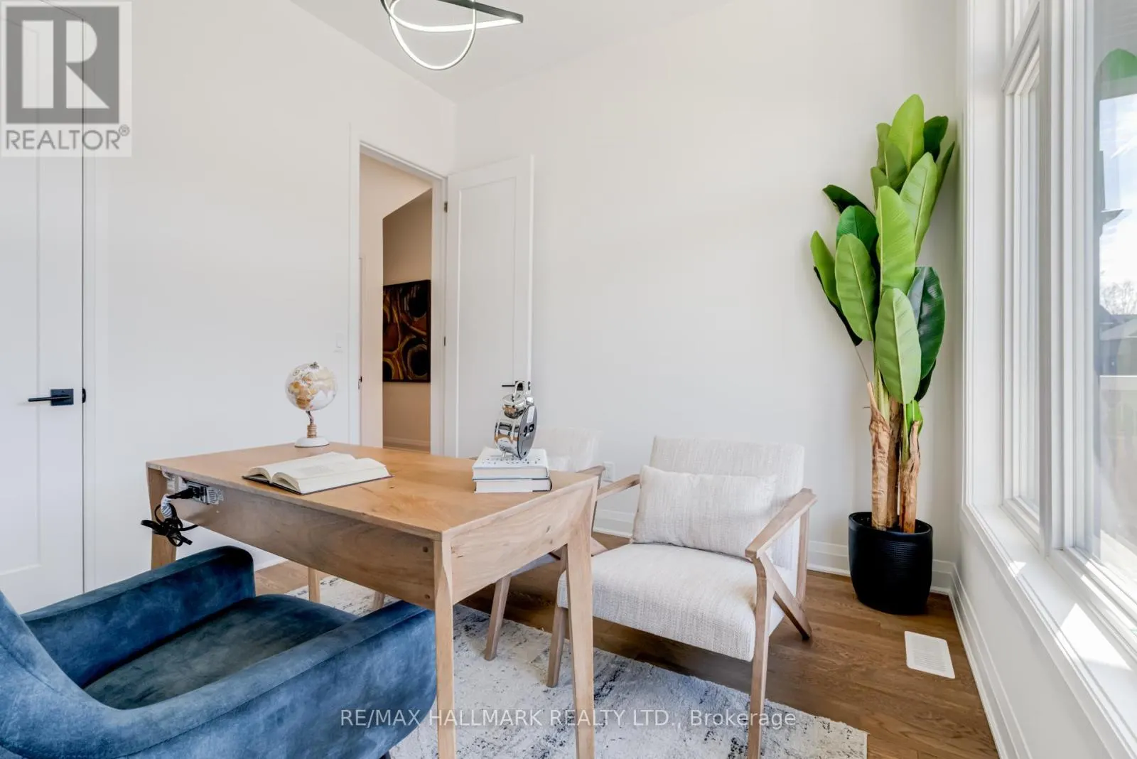 23 VERN ROBERTSON GATE