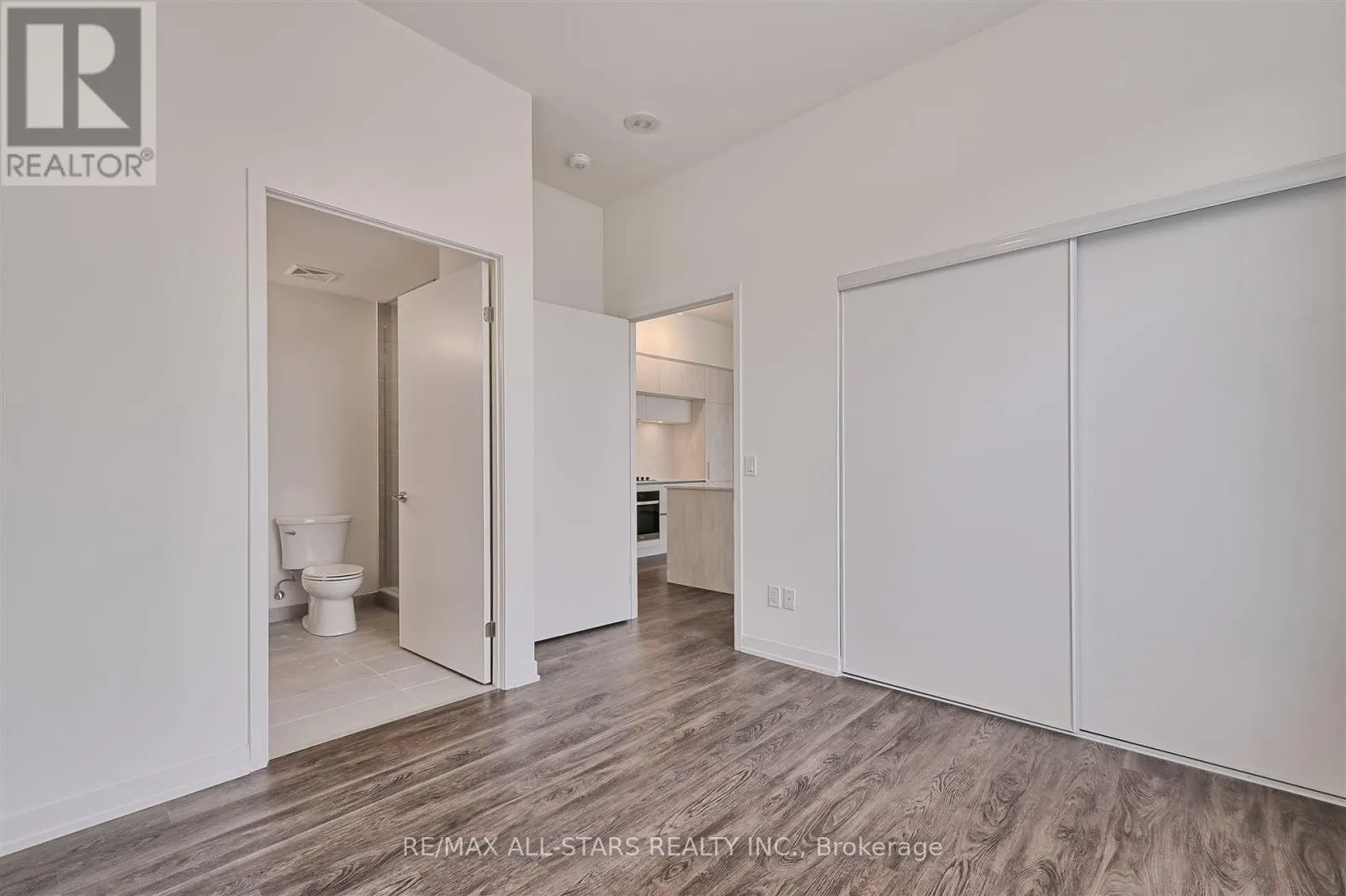 124 - 2 DAVID EYER ROAD