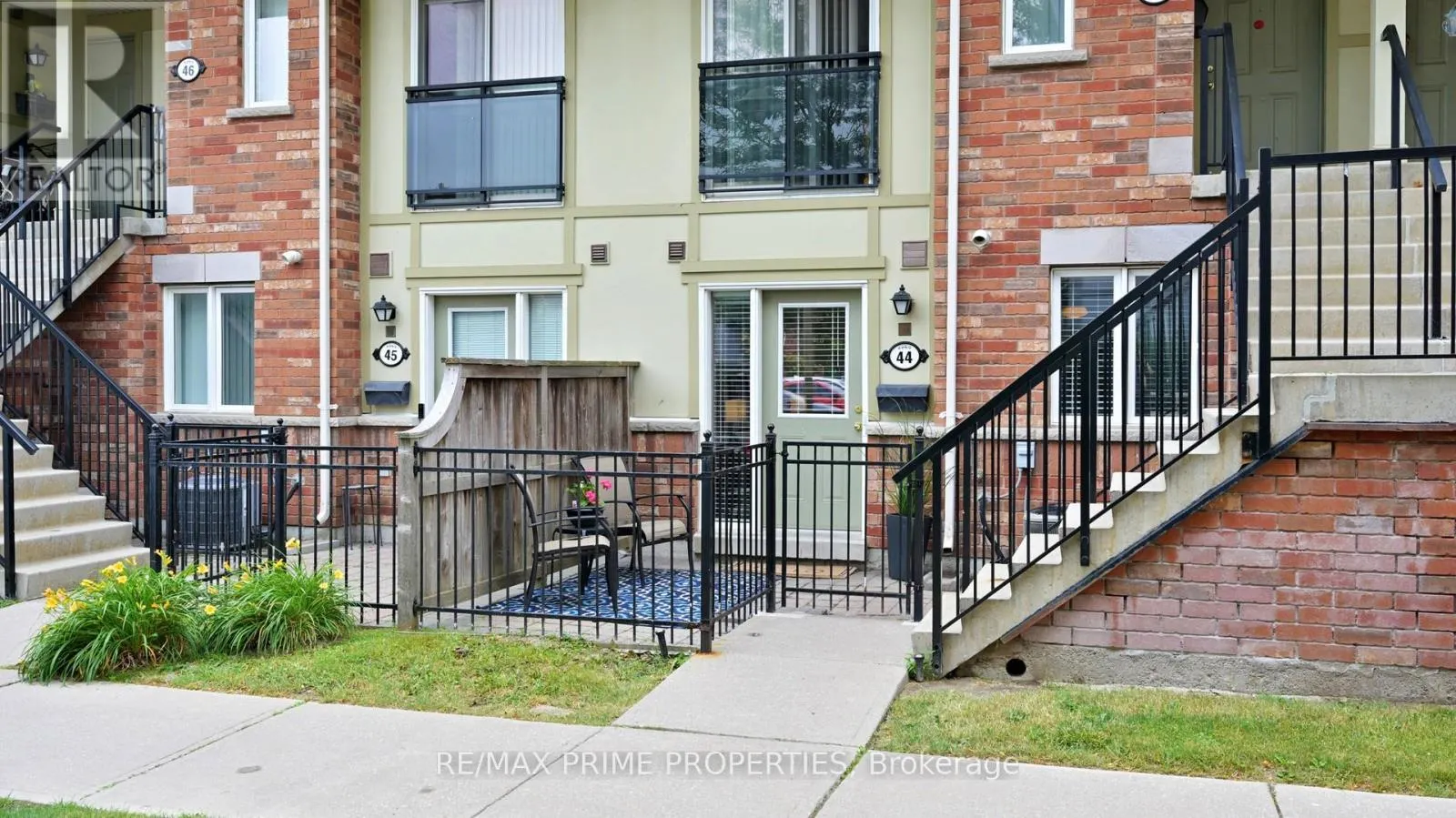 44 - 2265 BUR OAK AVENUE