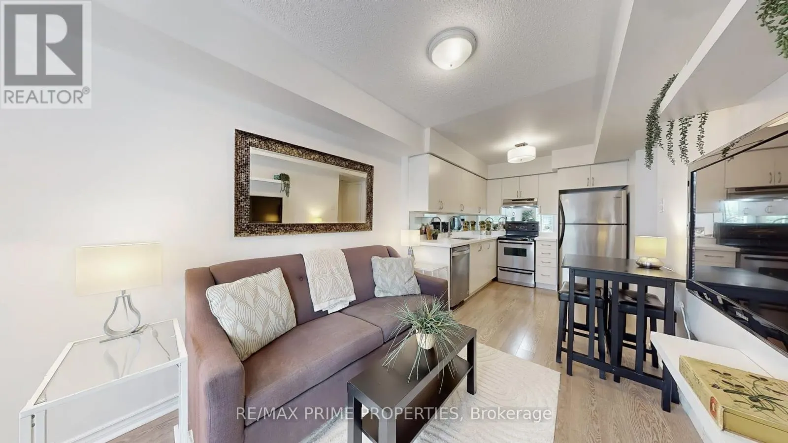 44 - 2265 BUR OAK AVENUE