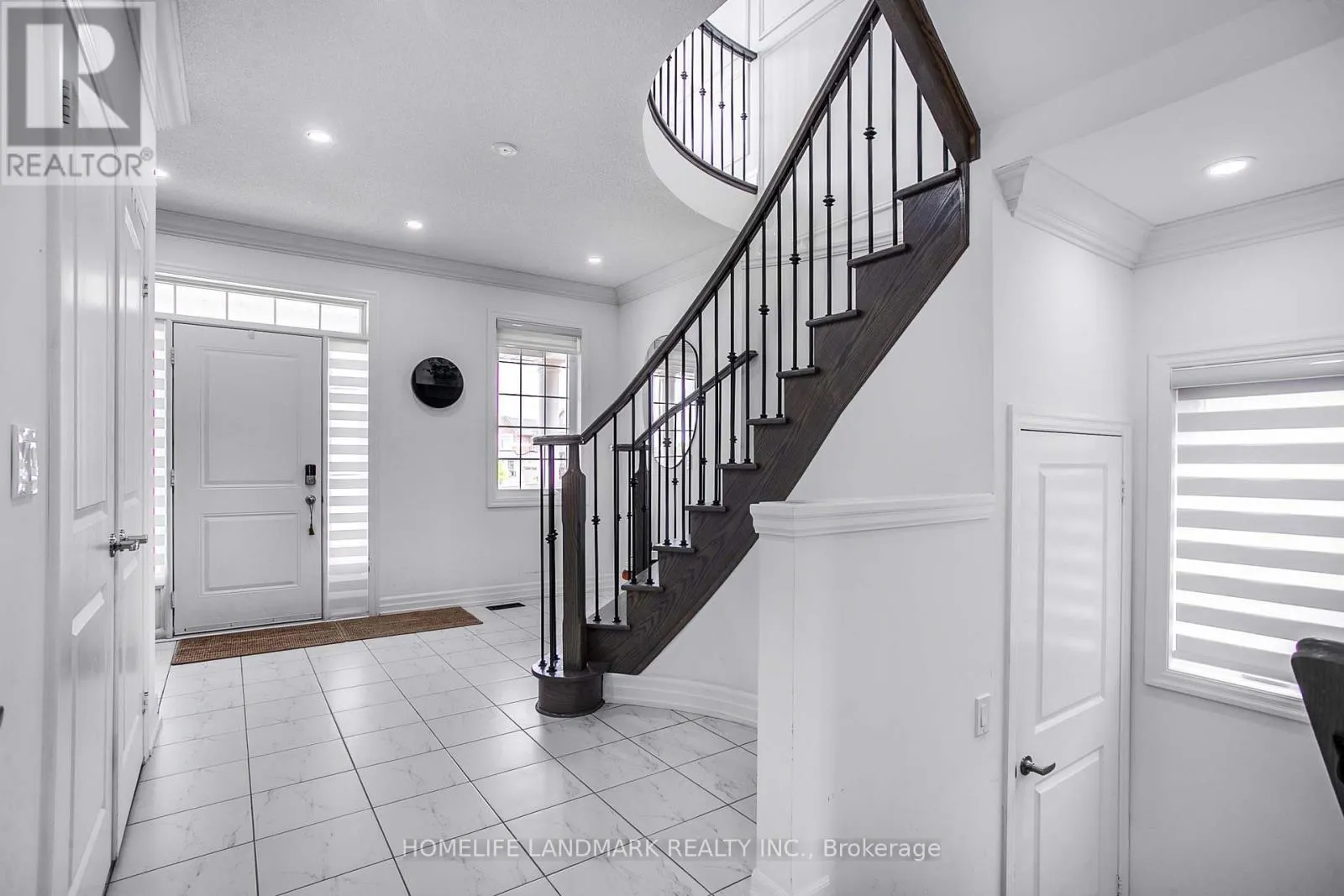6 CLOVERRIDGE AVENUE