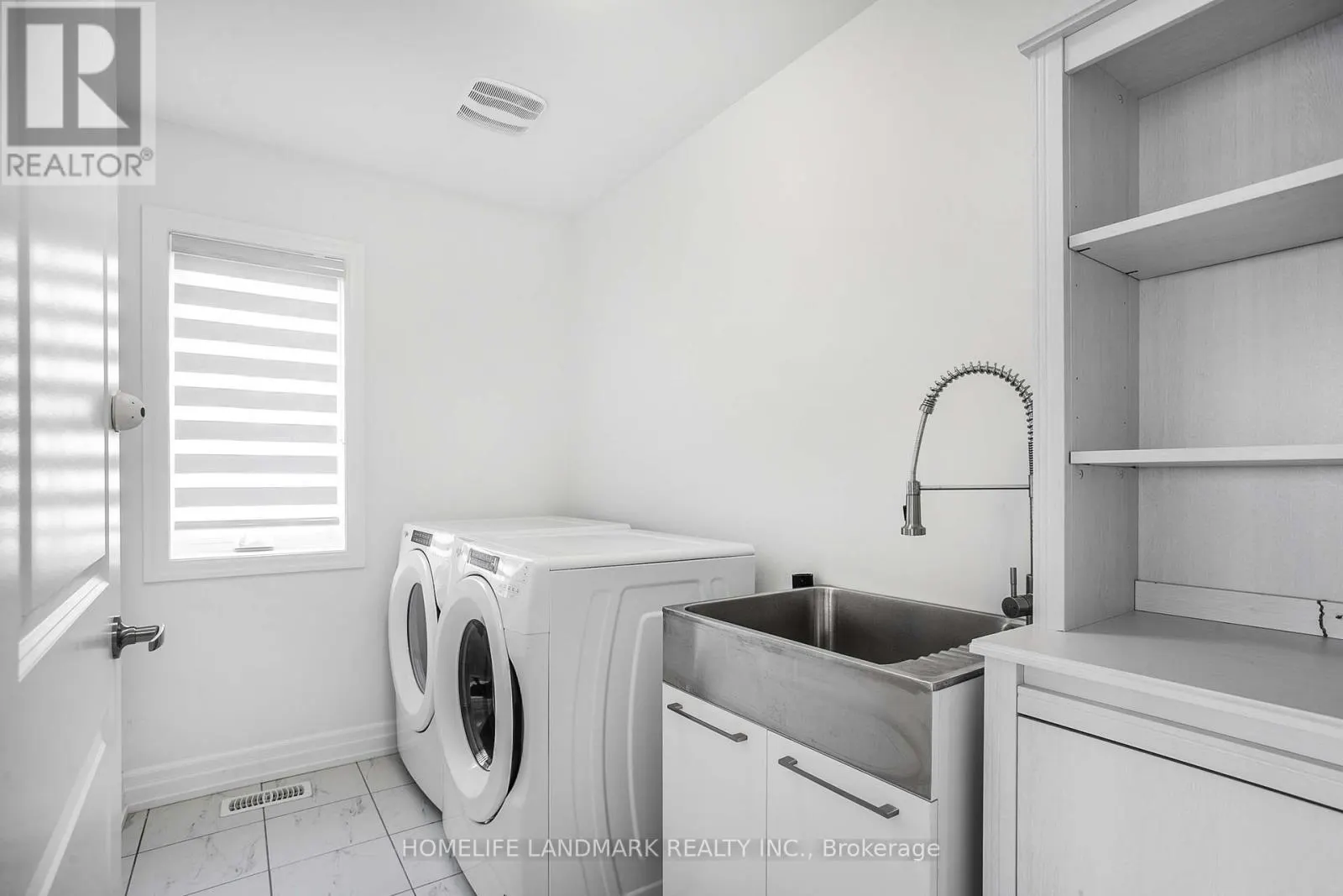 6 CLOVERRIDGE AVENUE