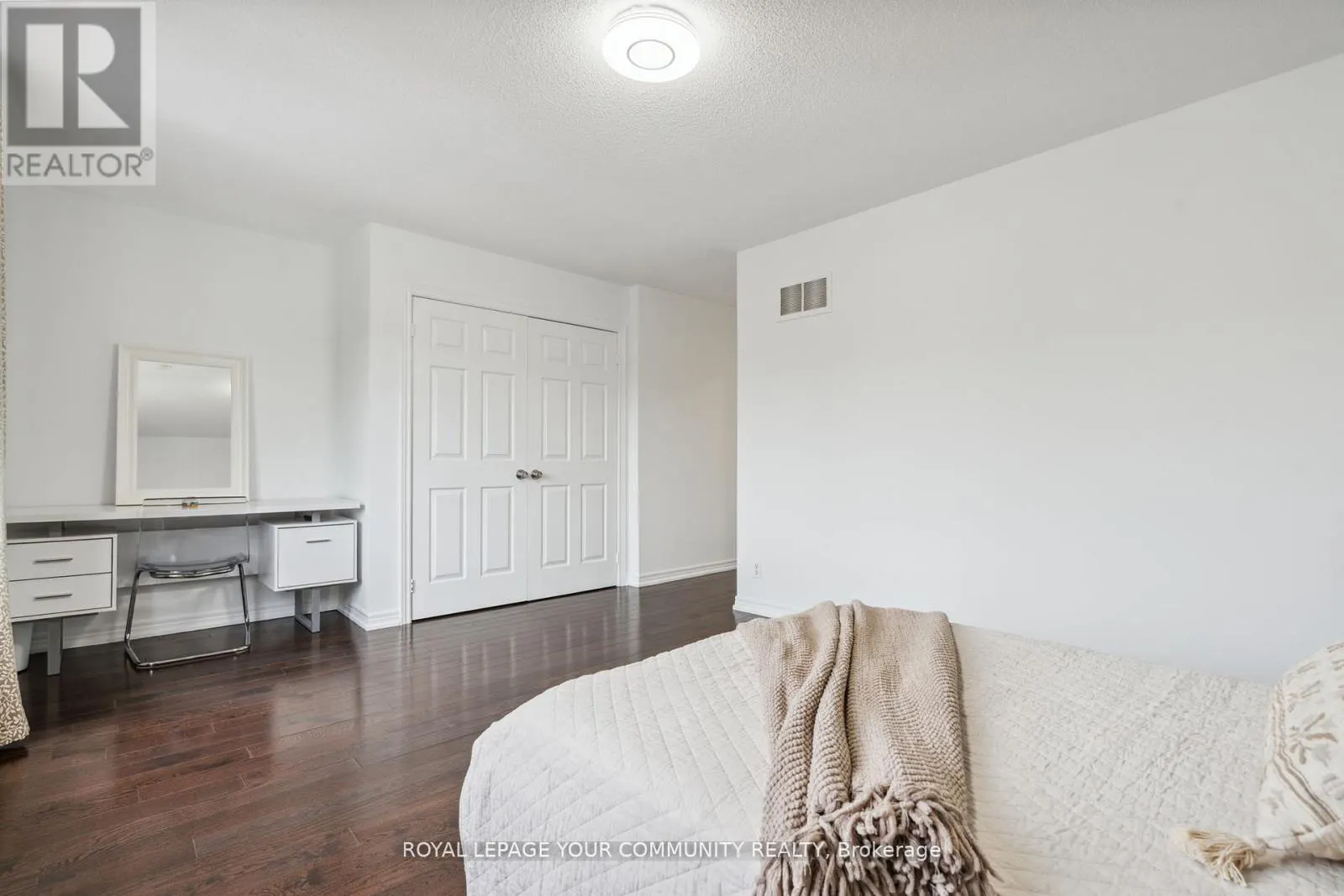 26 IVY JAY CRESCENT