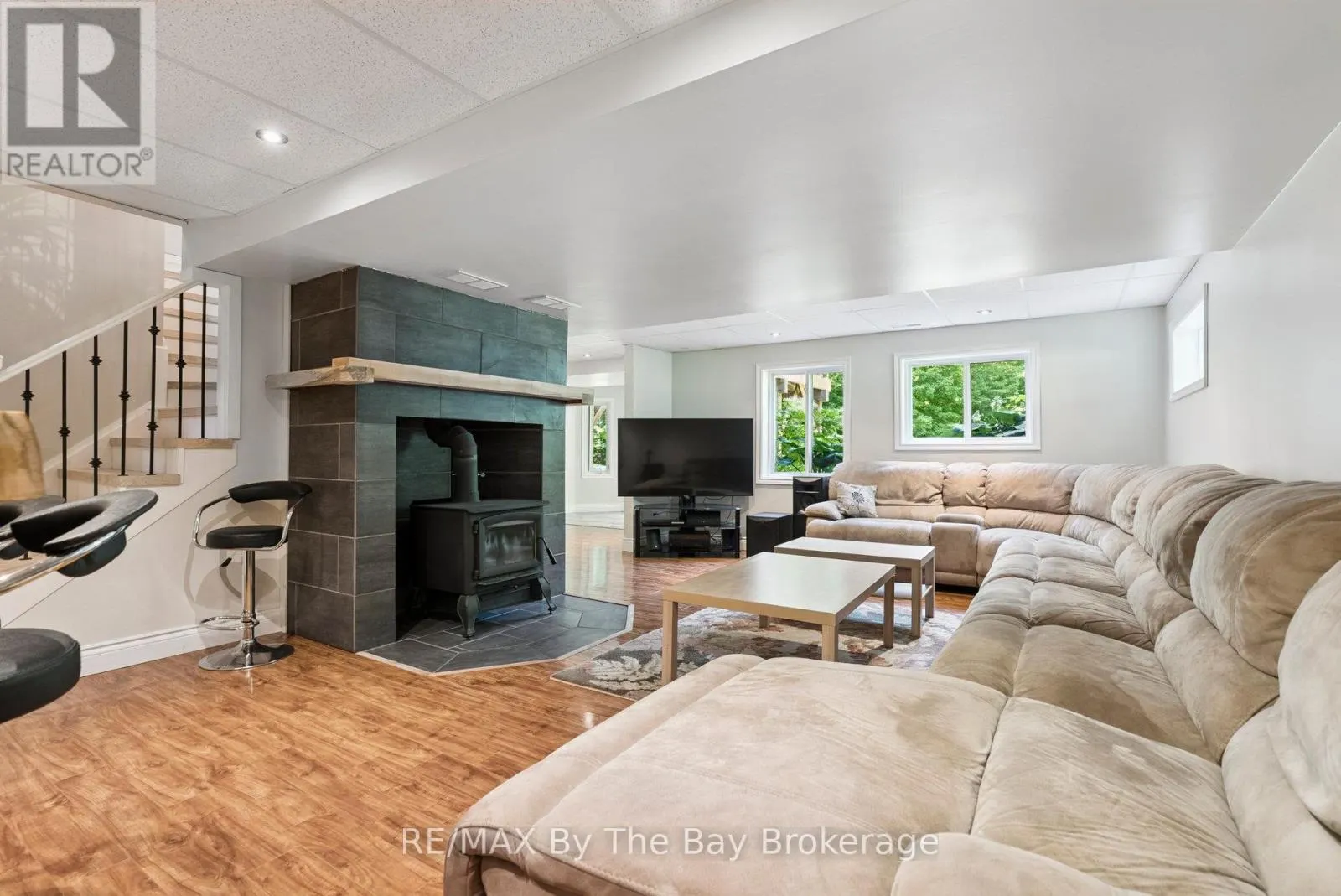 19 GILLESPIE TRAIL SE