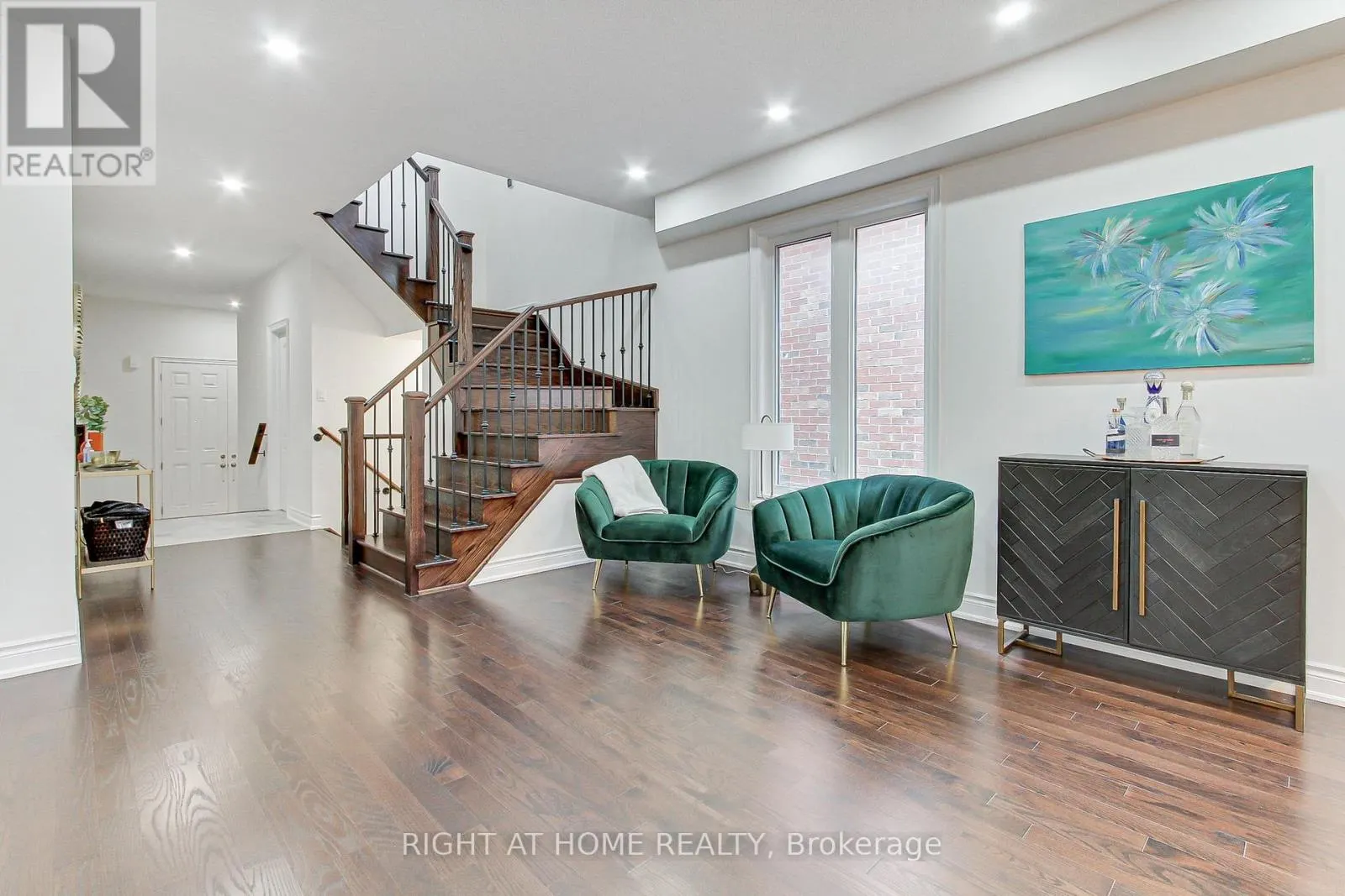 29 PEAR BLOSSOM WAY