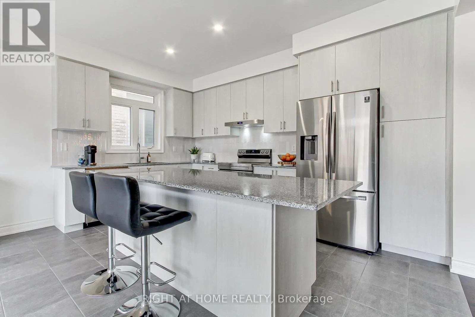29 PEAR BLOSSOM WAY