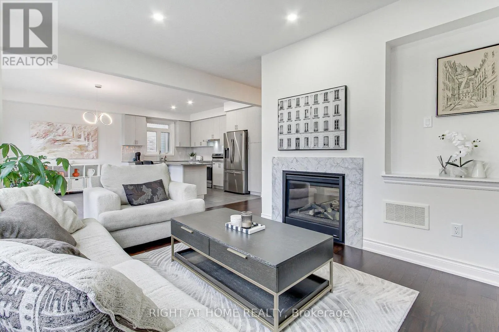 29 PEAR BLOSSOM WAY