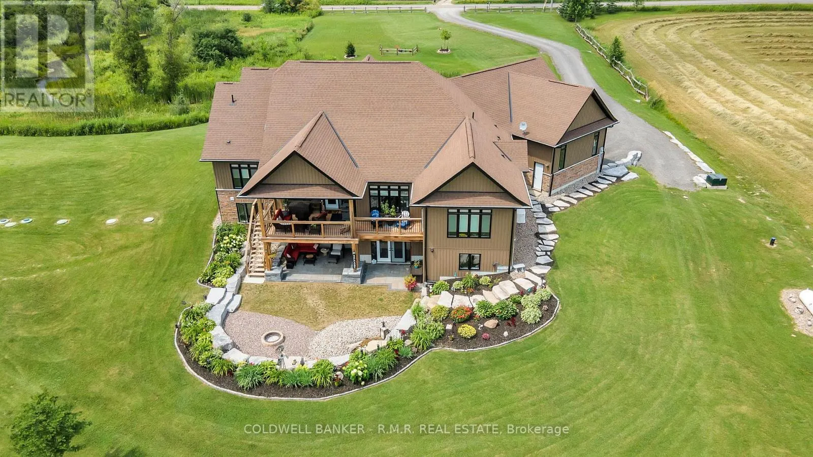 470 BLUE MOUNTAIN ROAD