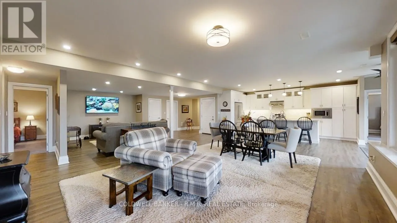 470 BLUE MOUNTAIN ROAD