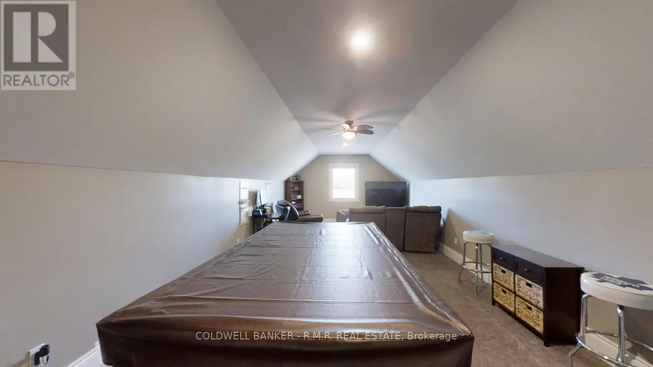 470 BLUE MOUNTAIN ROAD