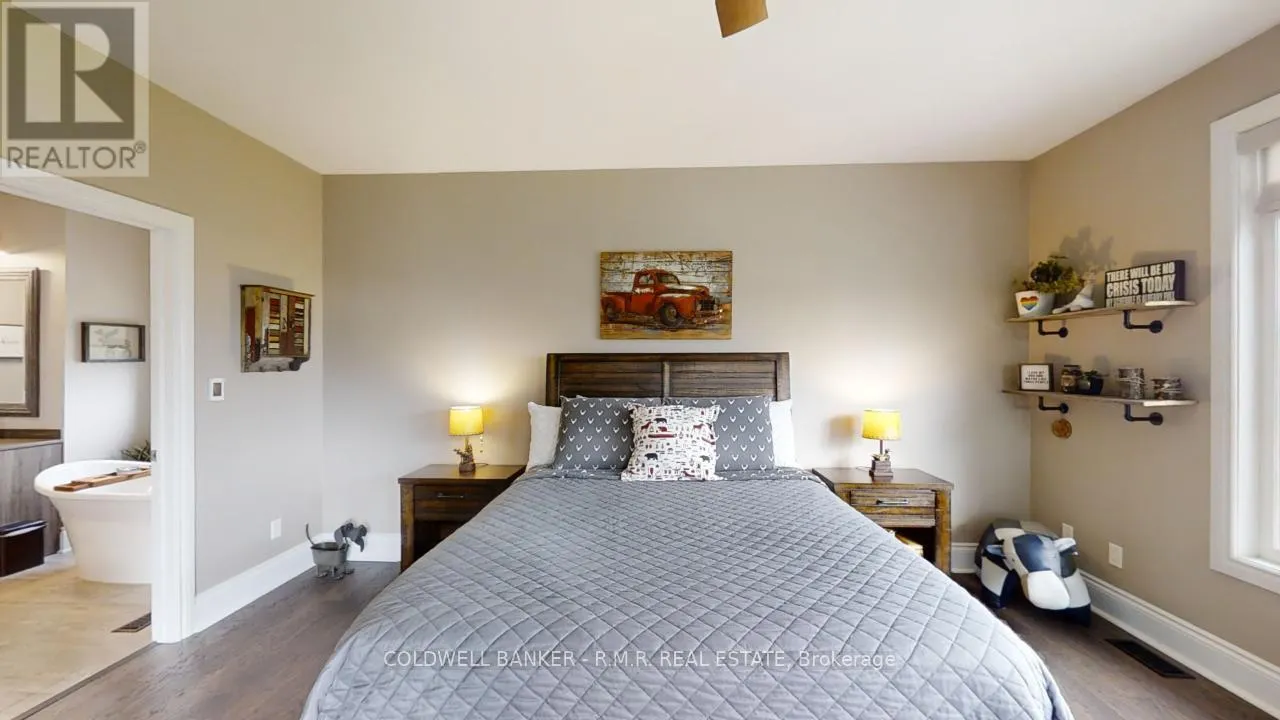 470 BLUE MOUNTAIN ROAD