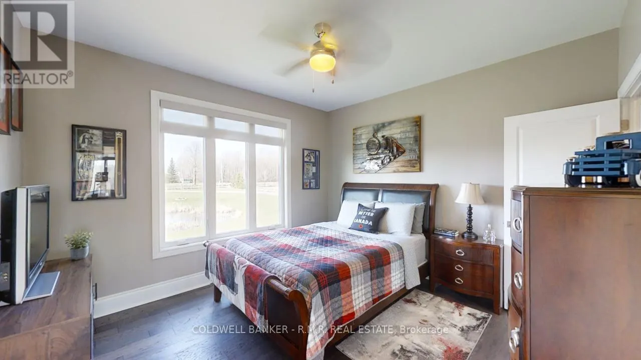 470 BLUE MOUNTAIN ROAD