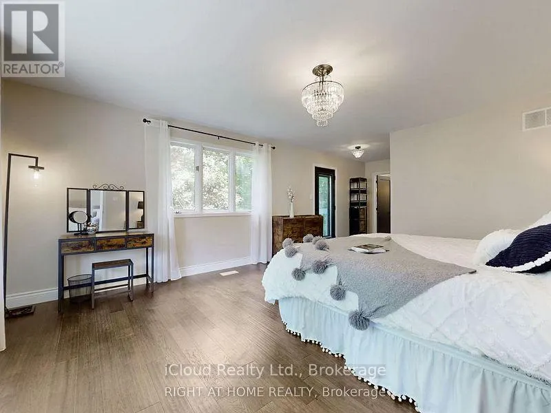 2580 LAKE RIDGE ROAD