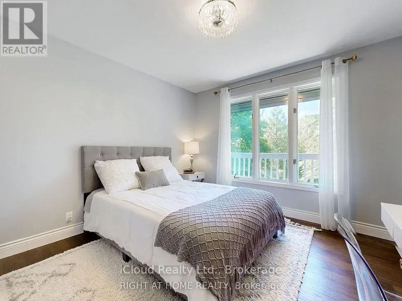 2580 LAKE RIDGE ROAD