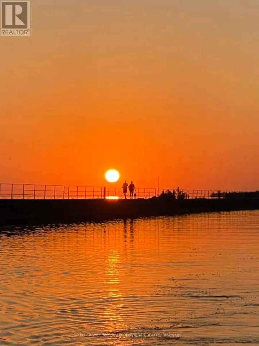 18 HARBOUR PARK CRESCENT