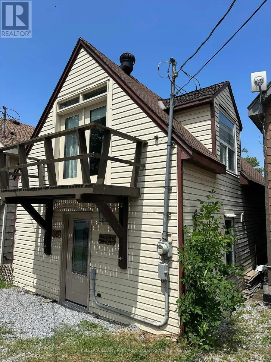 18 HARBOUR PARK CRESCENT