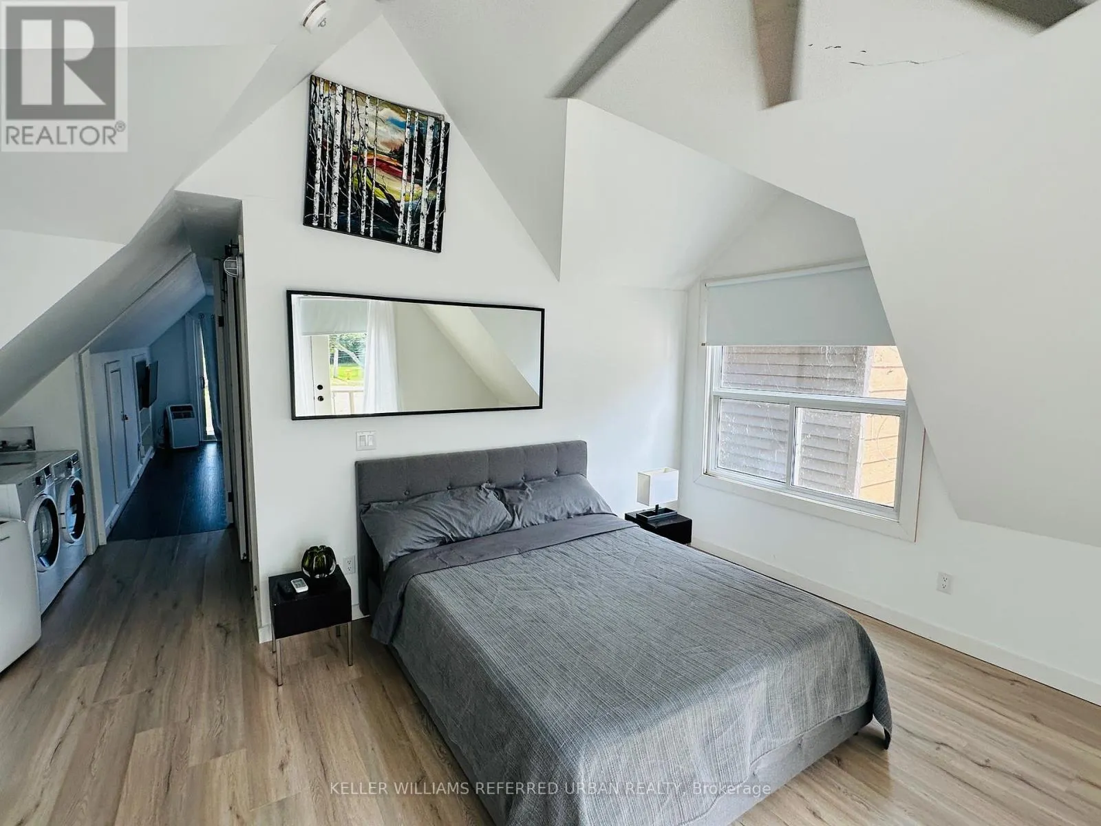 18 HARBOUR PARK CRESCENT