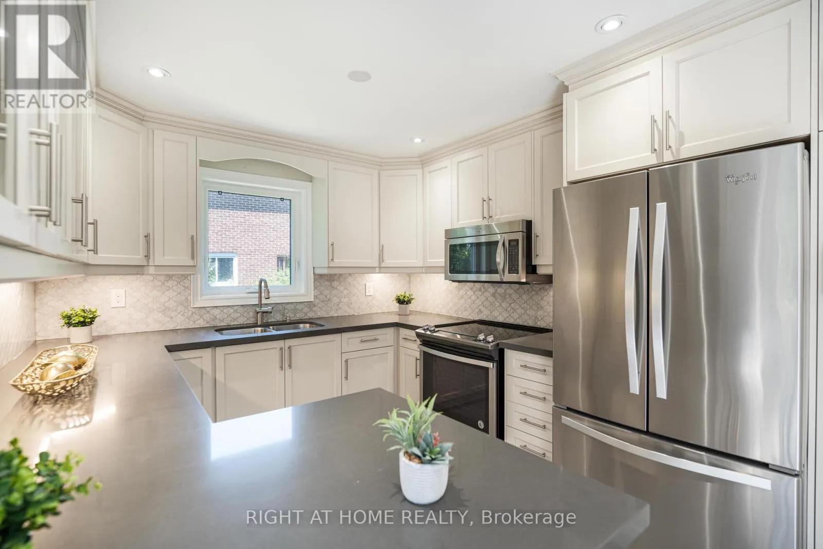 29 VANWOOD ROAD