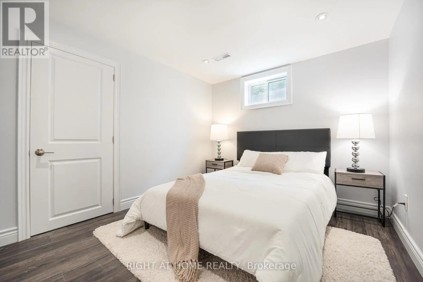 29 VANWOOD ROAD