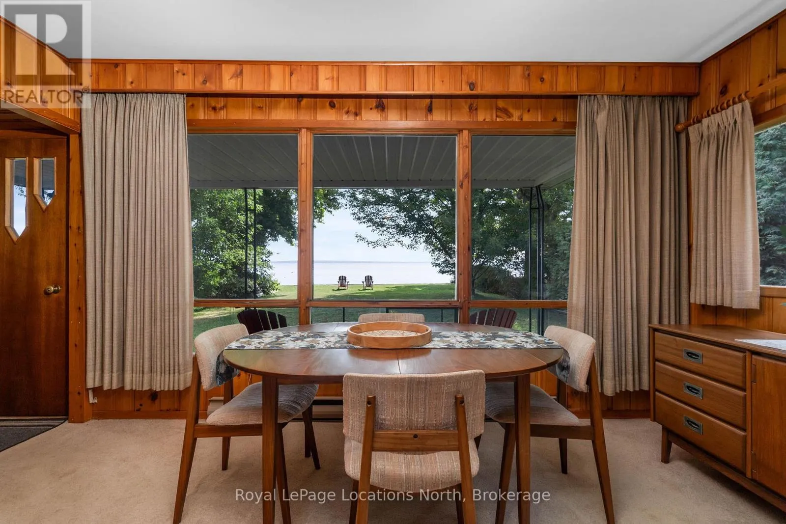 297 BEACH ROAD