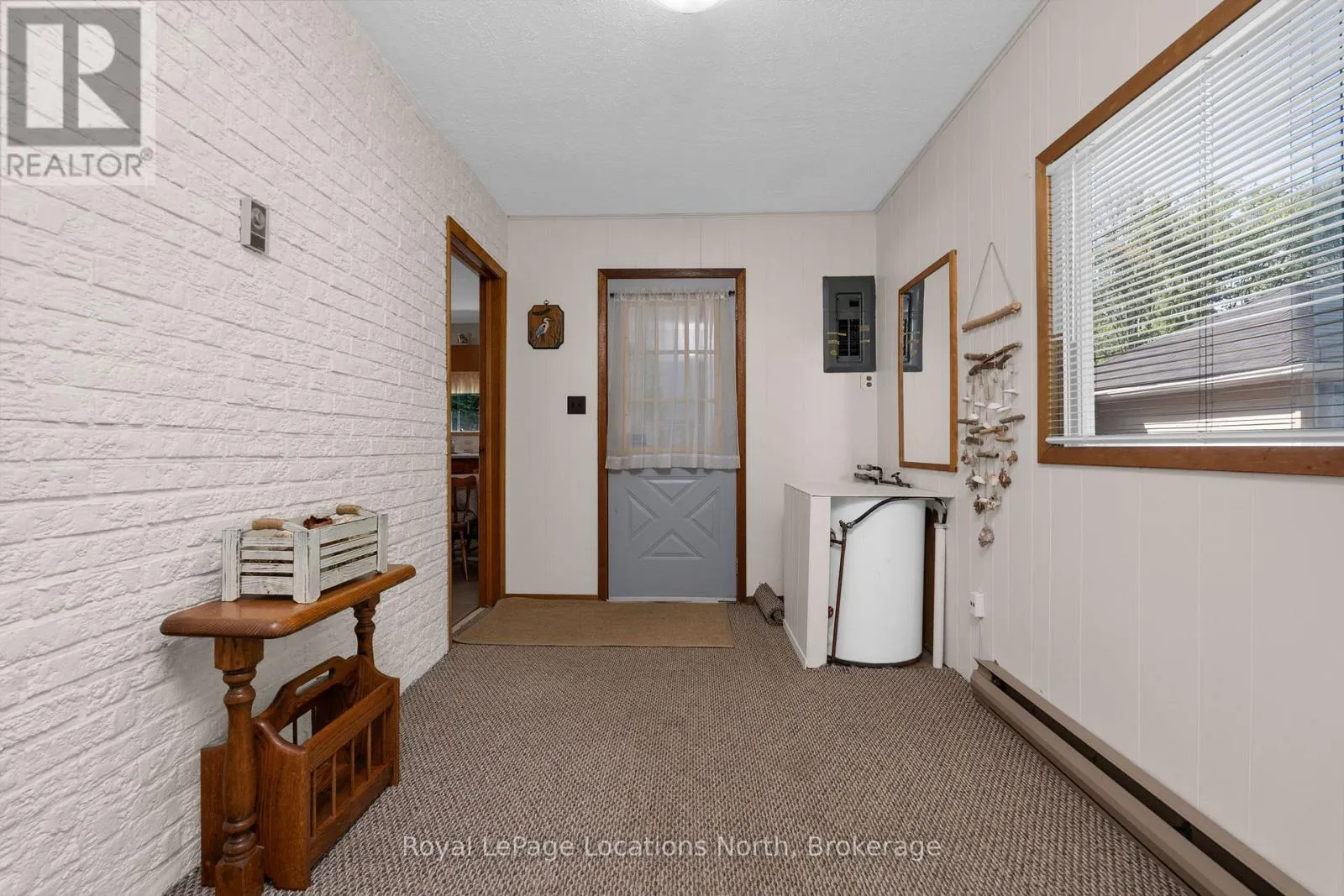 297 BEACH ROAD
