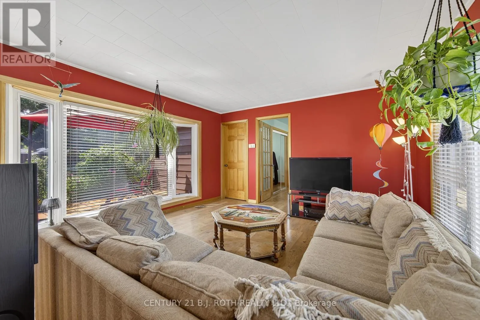 3929 ALDERLY AVENUE