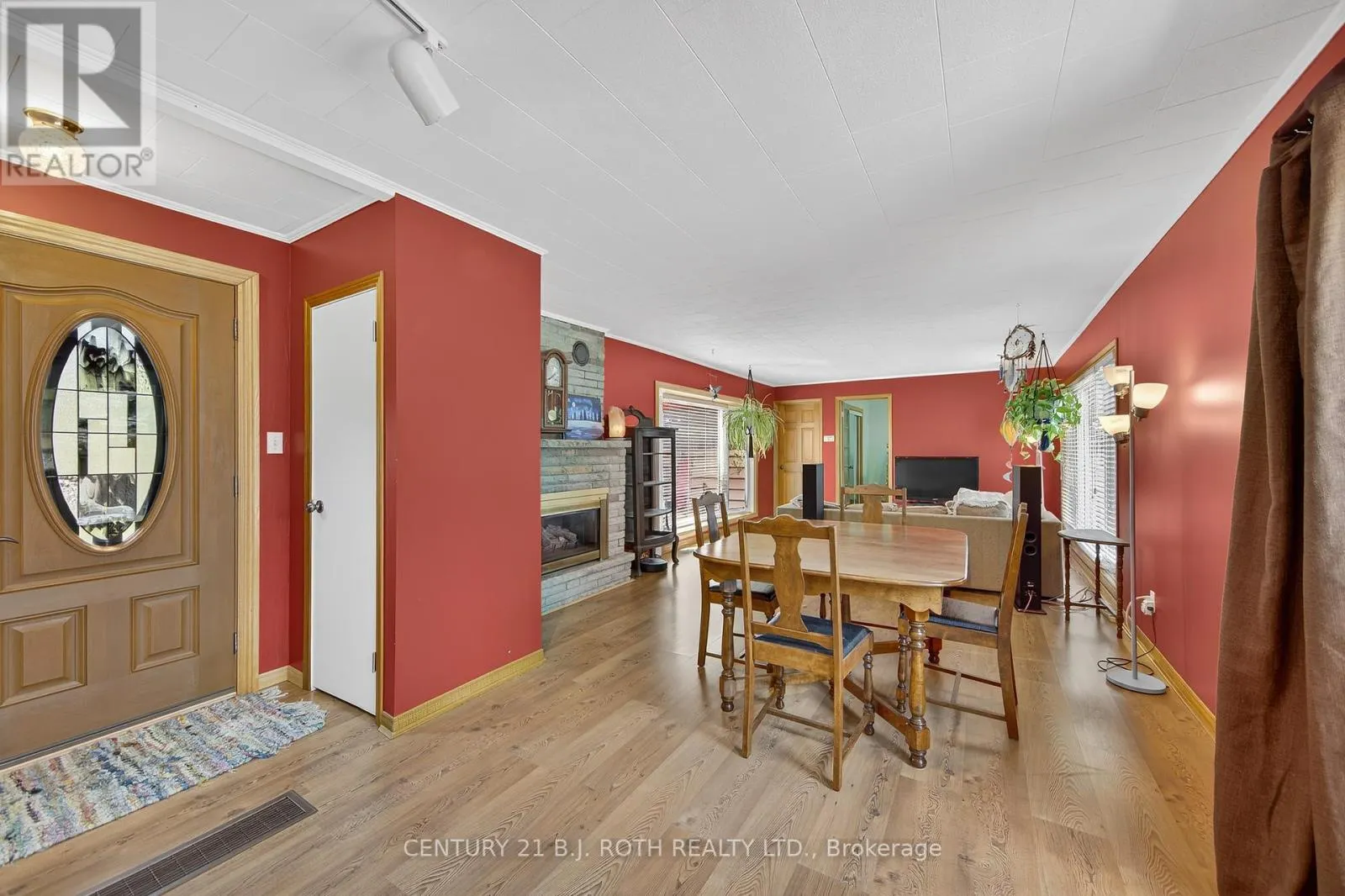 3929 ALDERLY AVENUE