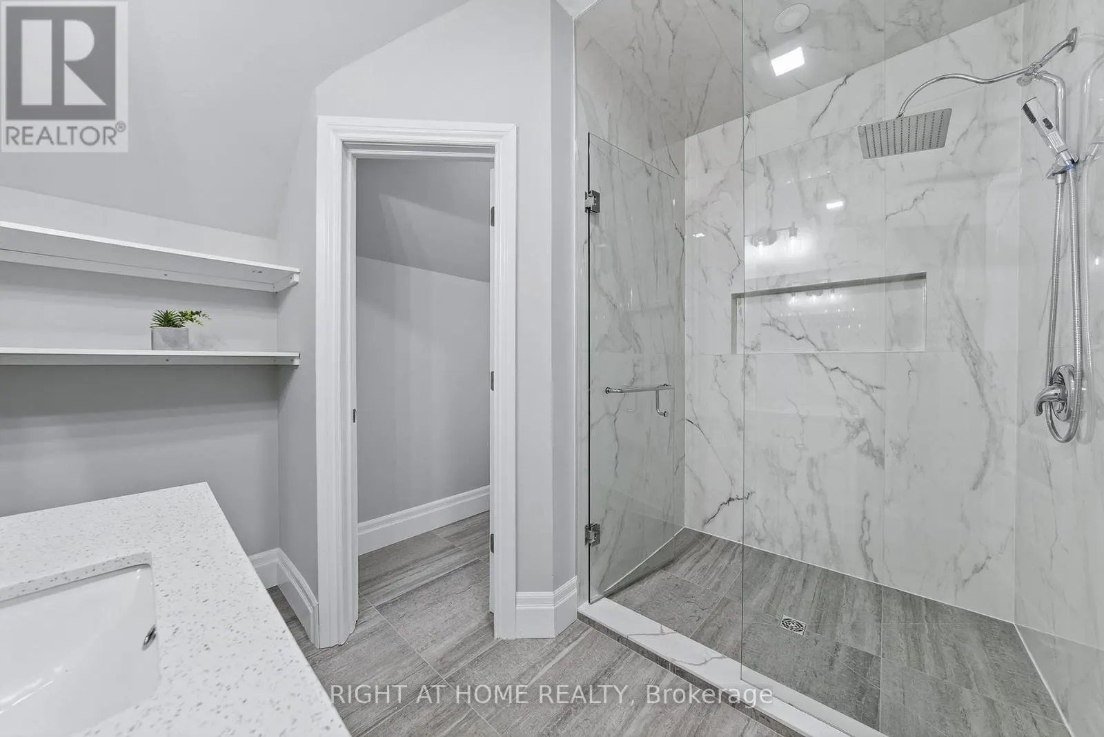 3500 CRESCENT HARBOUR ROAD