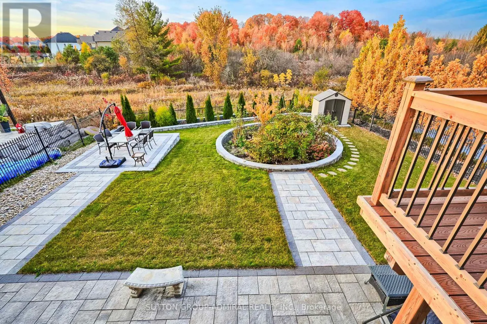 10 BLUFF TRAIL