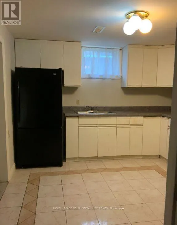 89 BOND CRESCENT