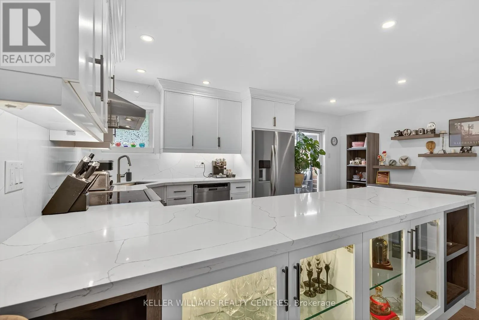 165 CLEARMEADOW BOULEVARD