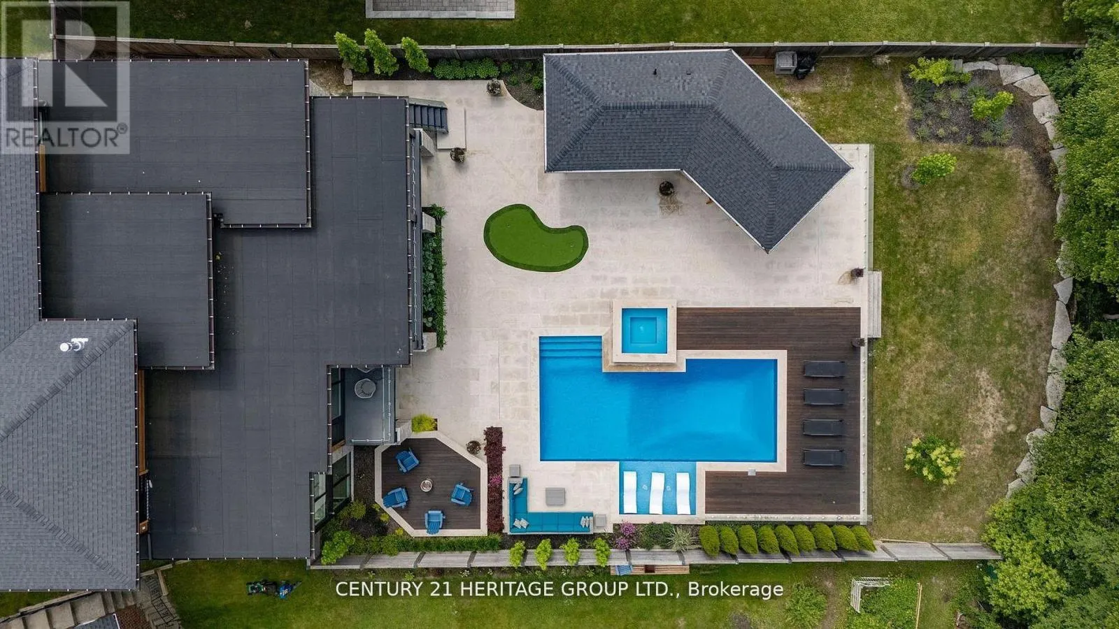52 NORMAN DRIVE