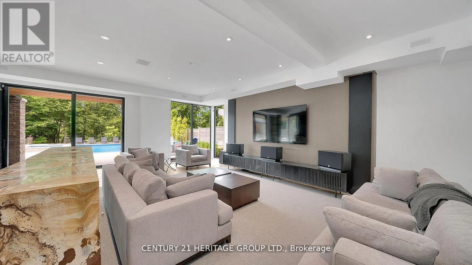 52 NORMAN DRIVE