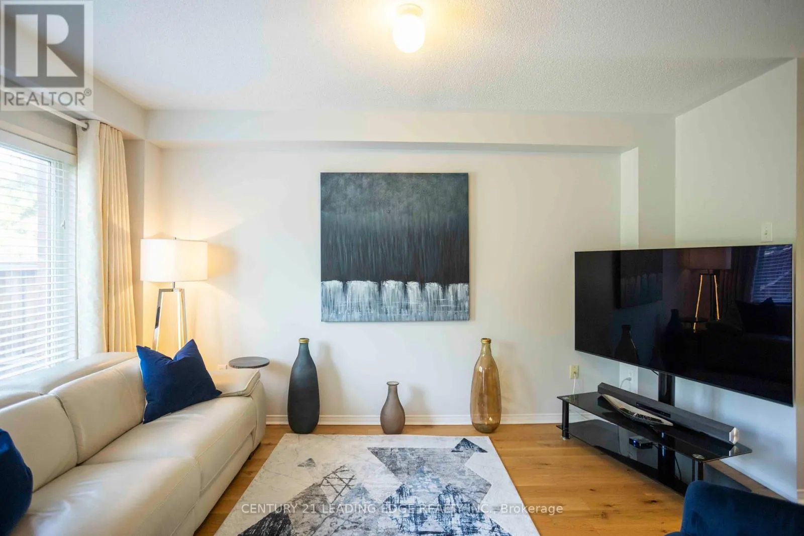 31 NW PASSAGE