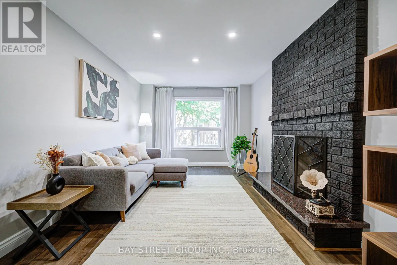 7 SAN MARKO PLACE