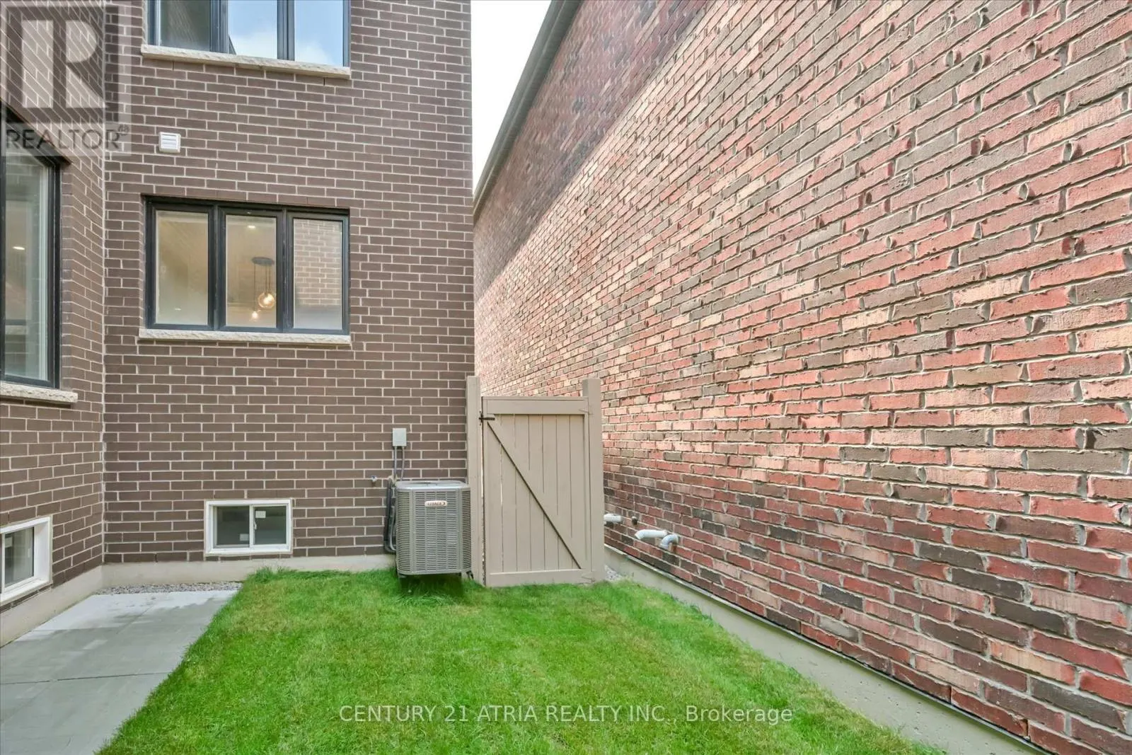 17 KOHN LANE