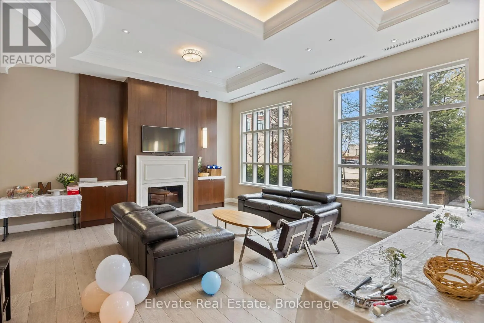 322 - 2396 MAJOR MACKENZIE DRIVE