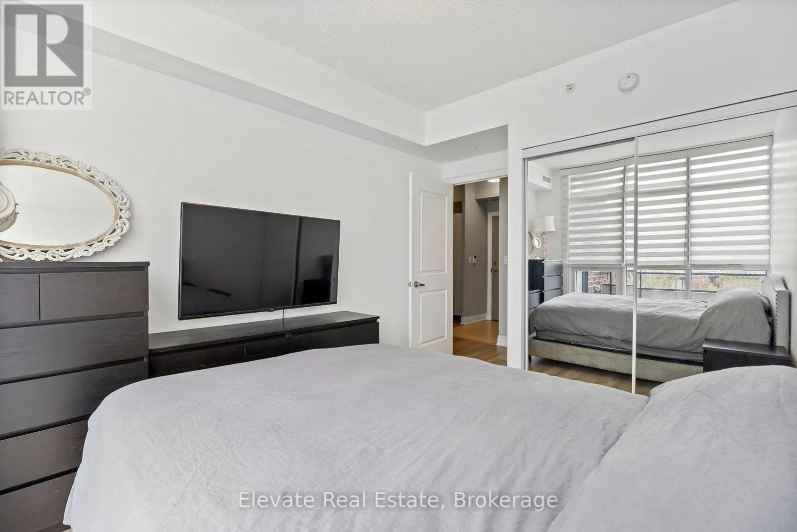 322 - 2396 MAJOR MACKENZIE DRIVE