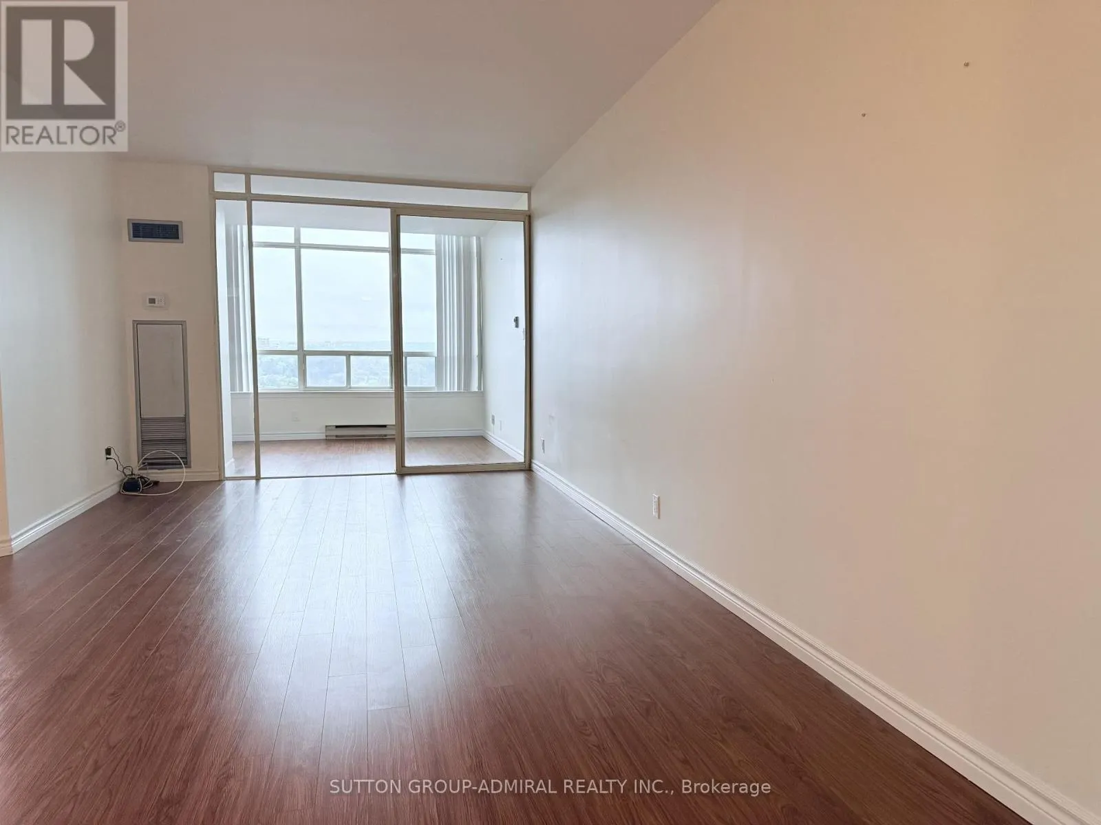 PH27 - 32 CLARISSA DRIVE