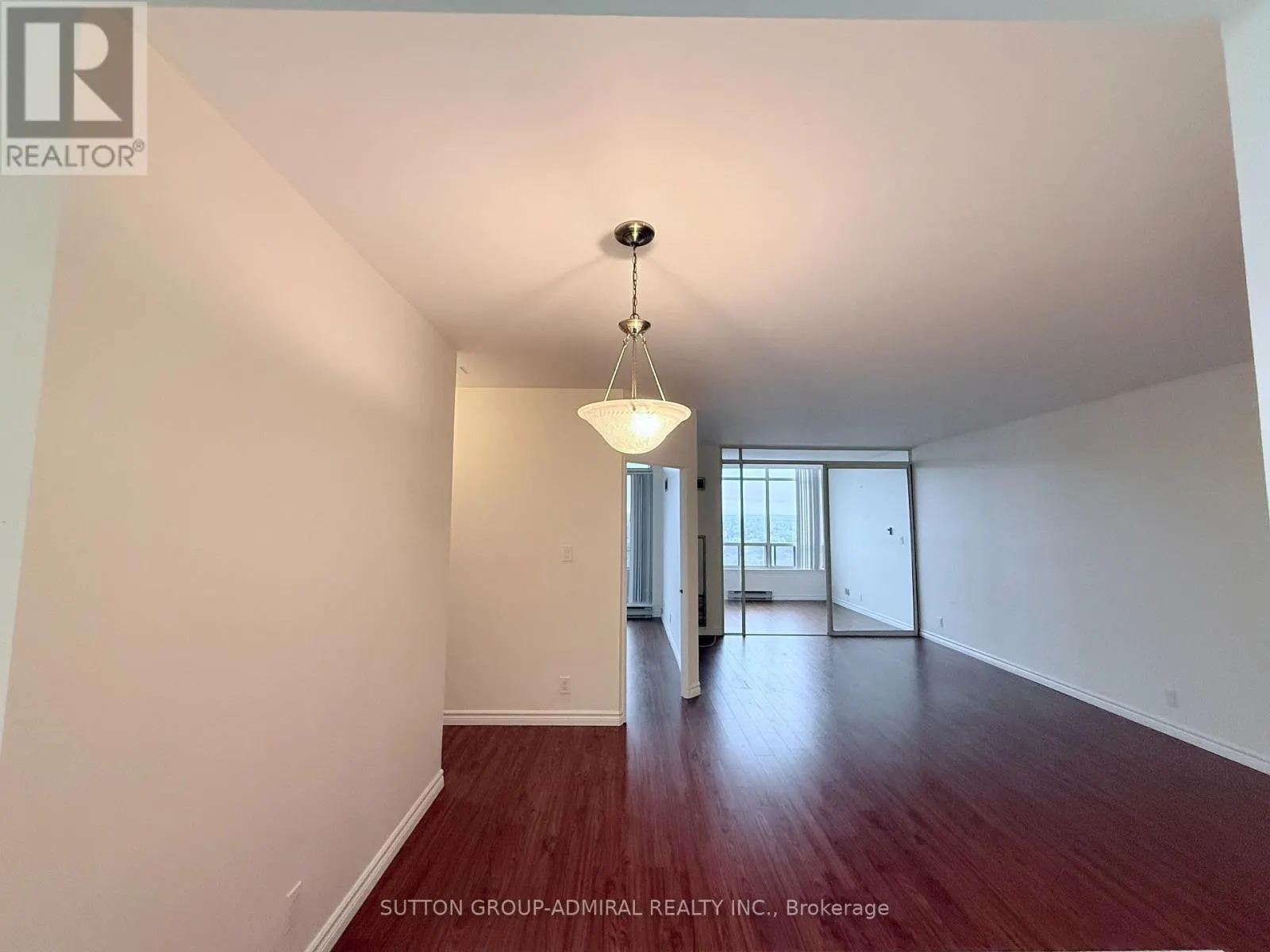 PH27 - 32 CLARISSA DRIVE