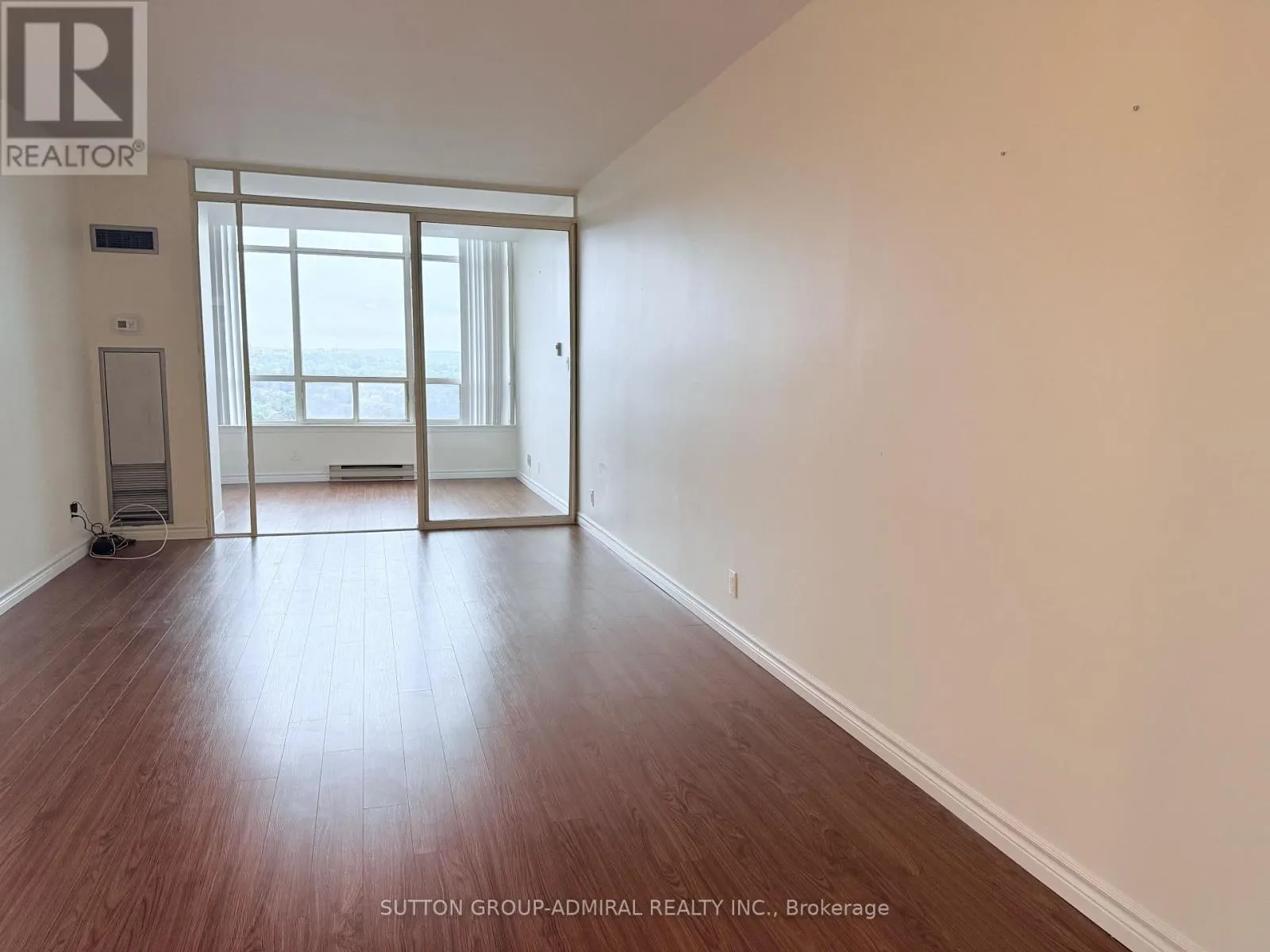 PH27 - 32 CLARISSA DRIVE