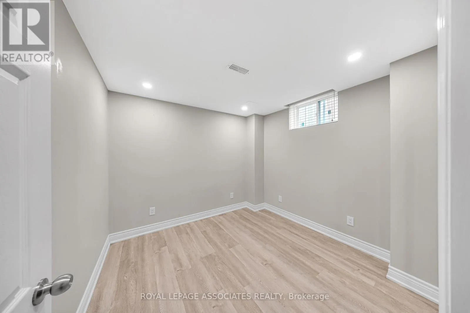 89 DELBERT CIRCLE