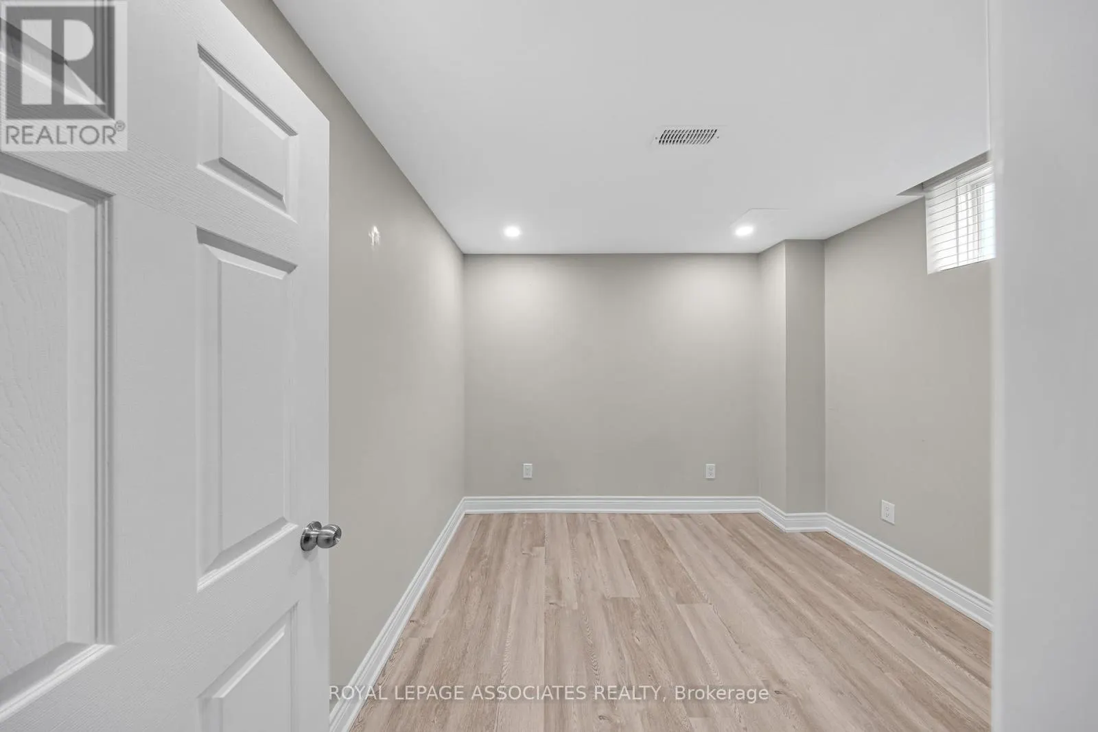 89 DELBERT CIRCLE