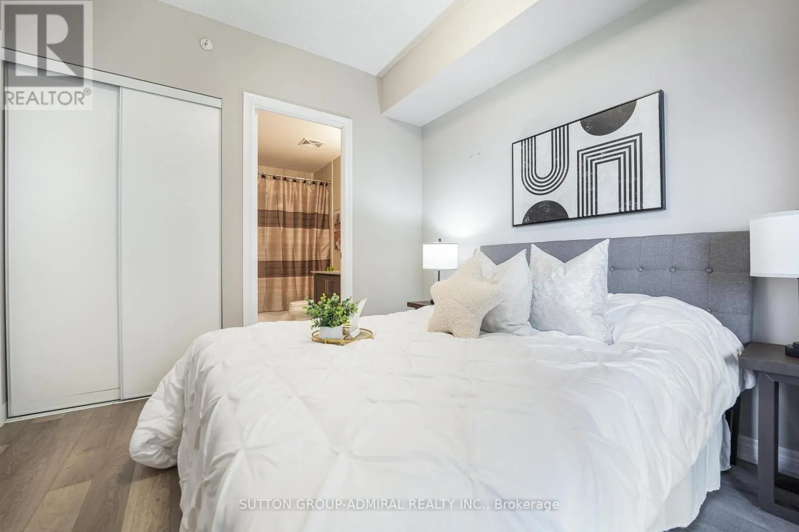 1016 - 9255 JANE STREET