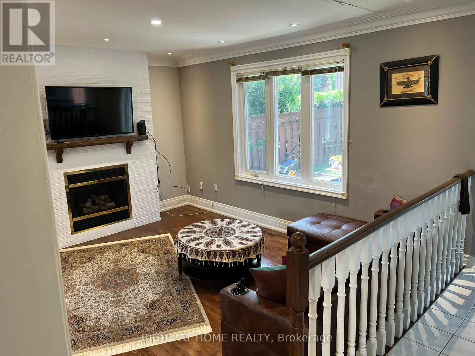382 CHAMBERS CRESCENT