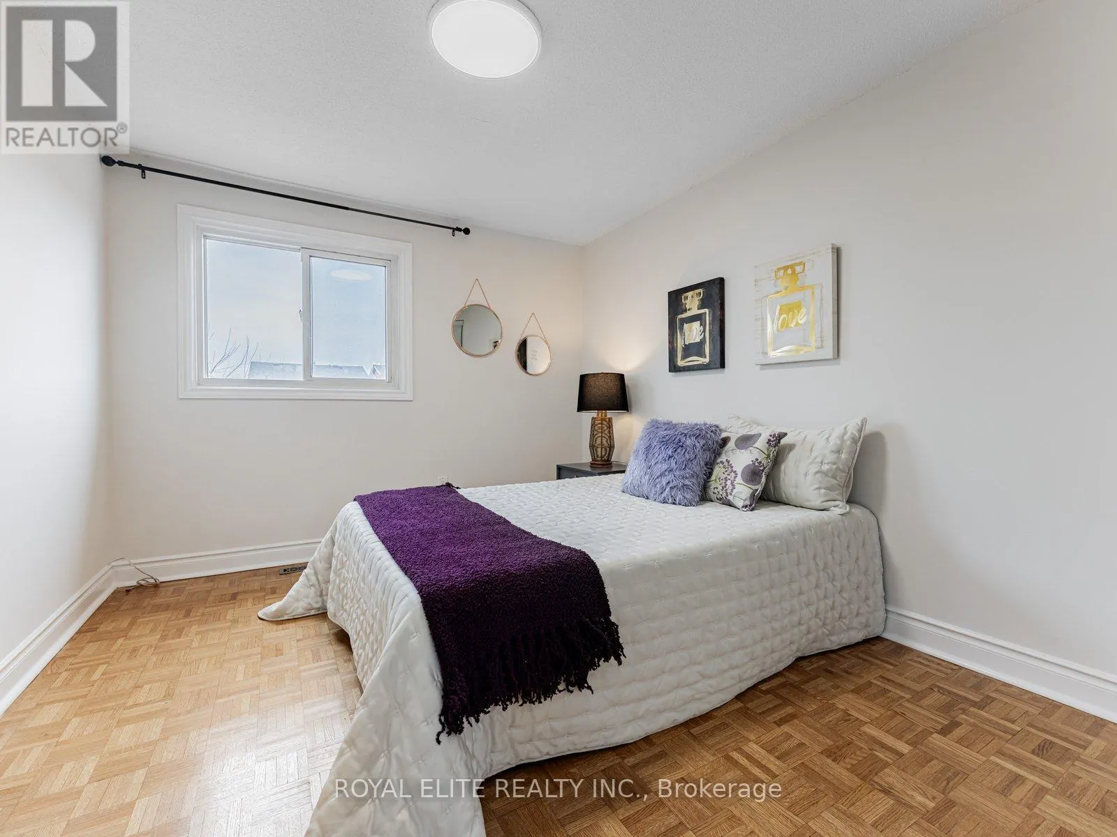 29 ASHMORE CRESCENT
