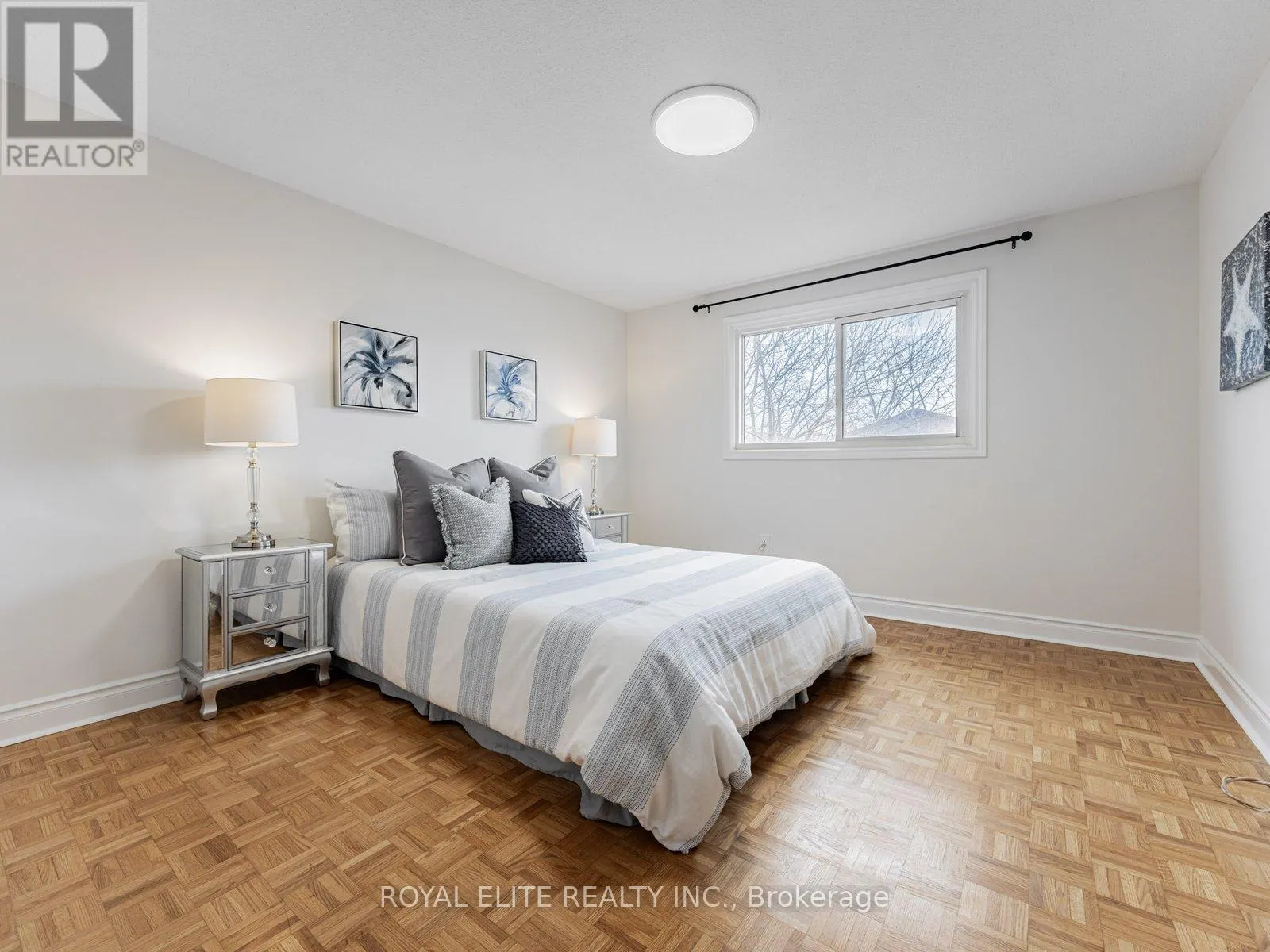 29 ASHMORE CRESCENT