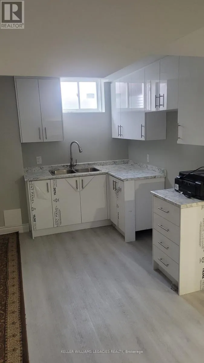 2300 GRAINGER LOOP