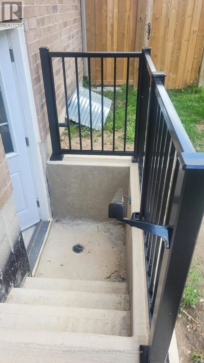 2300 GRAINGER LOOP